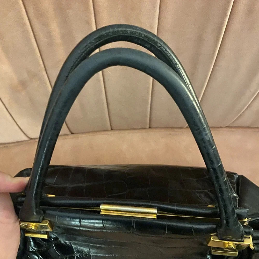 Lanvin Trilogy croc embossed black calfskin bag with gold plated hardware - Picture 4 of 9